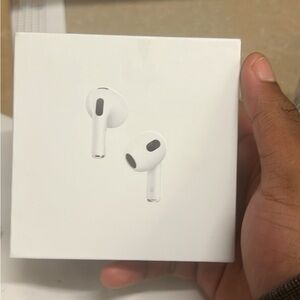 Apple AirPods (3rd Generation) - White